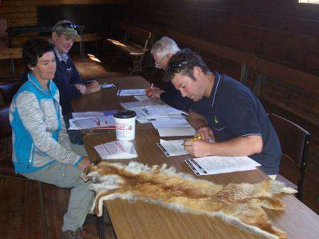 In the photo are: L-R WGCMN members Lindsay Harris and Sue McKinnon and Bob and Bill West from West Farmers Rural Supplies, Colbinabbin.